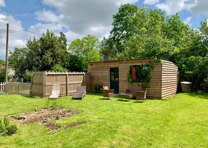 Bed & Breakfast De Jeanne - Le Refuge Des Parachutistes - En Bordure Du Marais Neuville-au-Plain